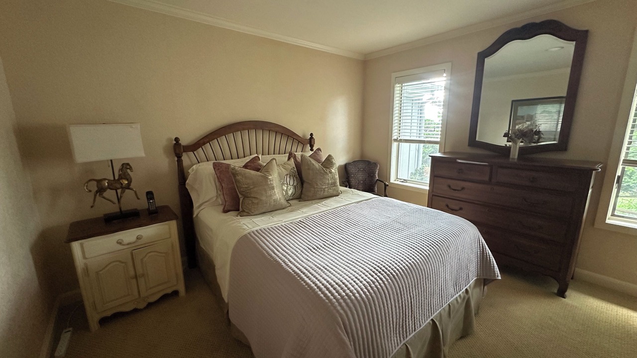 Photo of Bedroom in Head of the Harbor