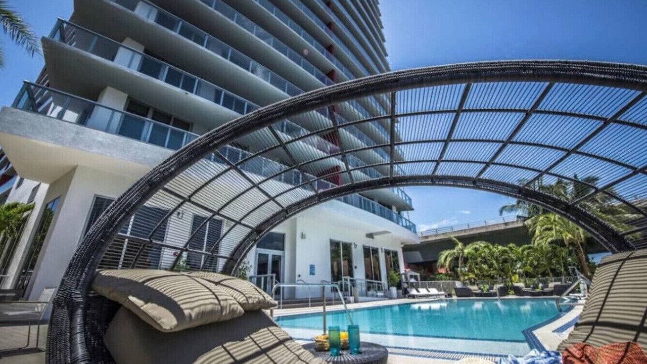 Photo of Outdoor in Hallandale Beach