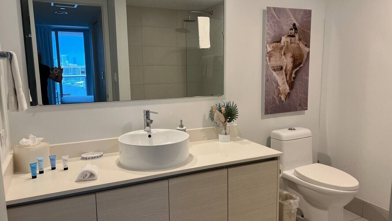 Photo of Bathroom in Hallandale Beach