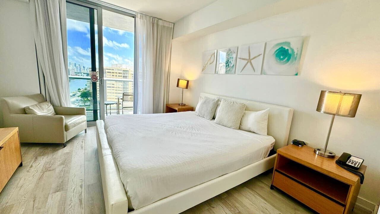 Photo of Bedroom in Hallandale Beach