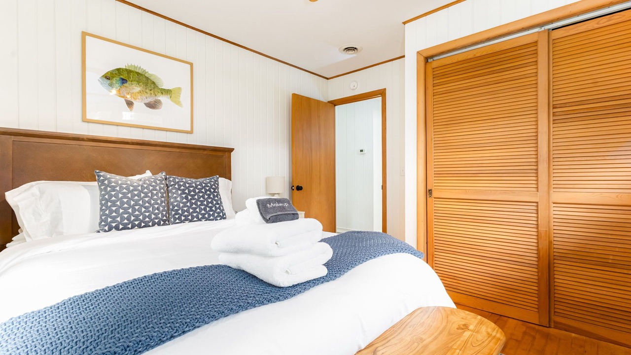 Photo of Bedroom in Howe