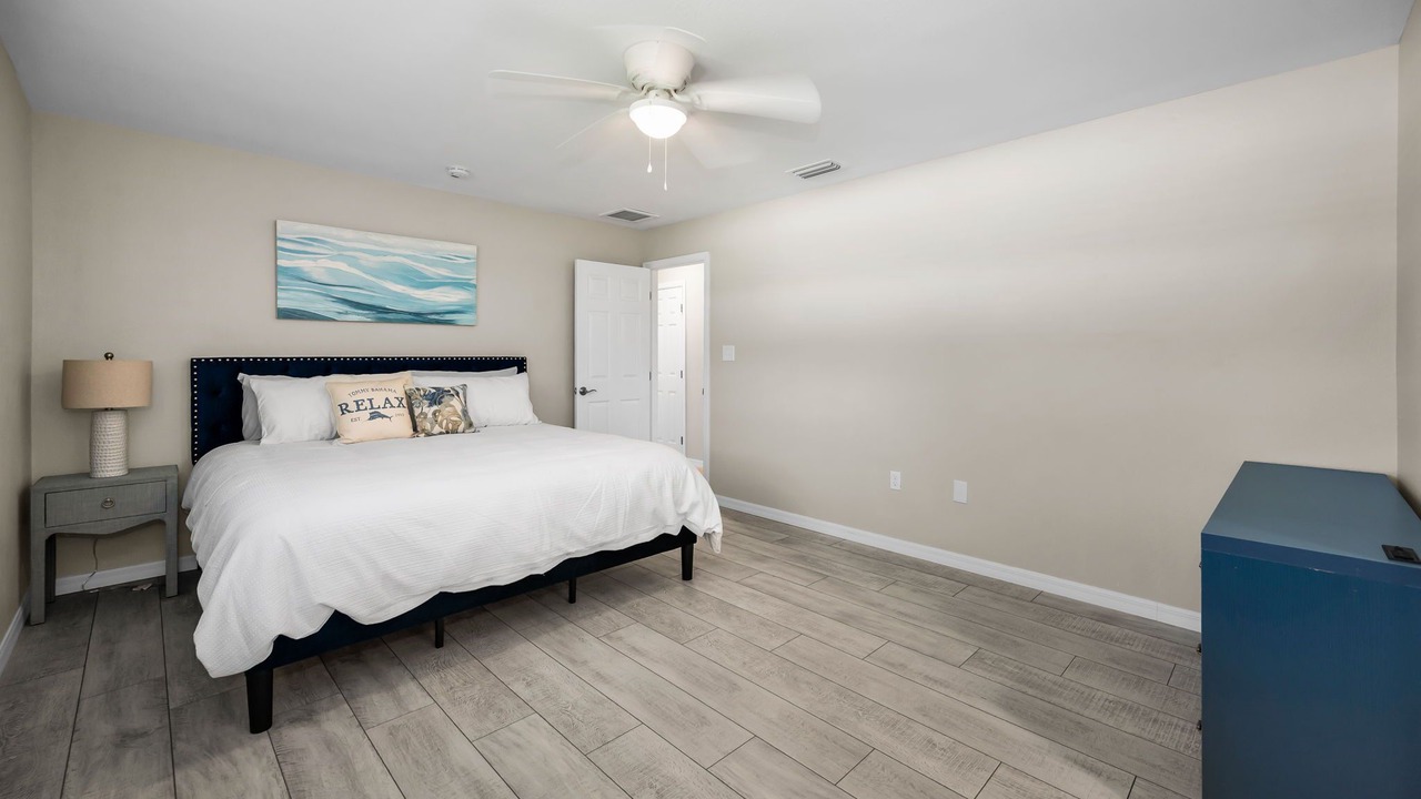 Photo of Bedroom in Crystal Beach