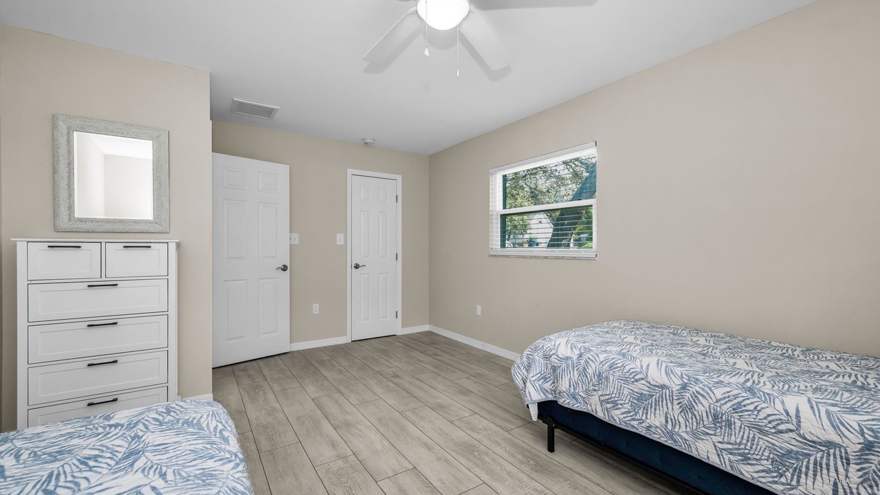 Photo of Bedroom in Crystal Beach