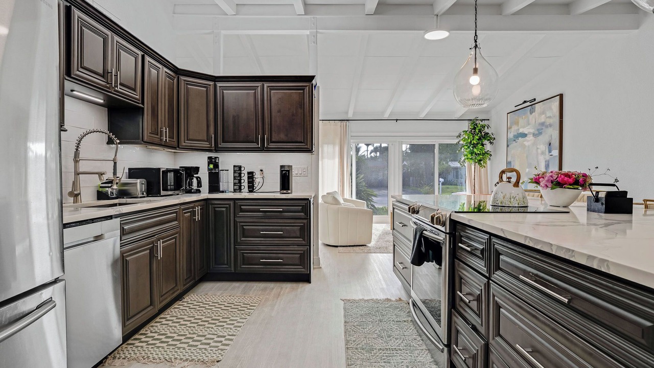 Photo of Kitchen in Lauderdale Isles
