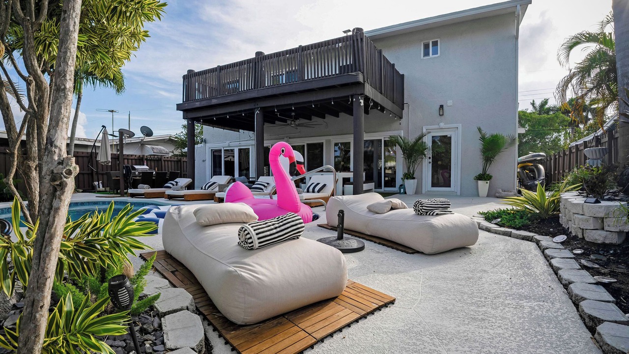 Photo of Patio Balcony in Lauderdale Isles