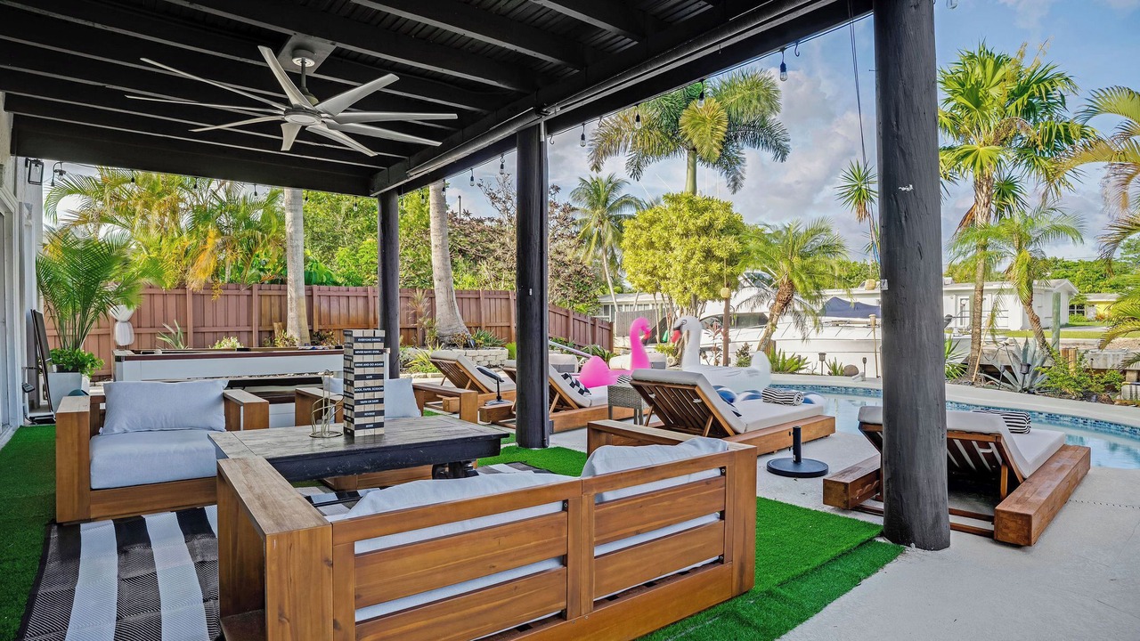 Photo of Outdoor in Lauderdale Isles