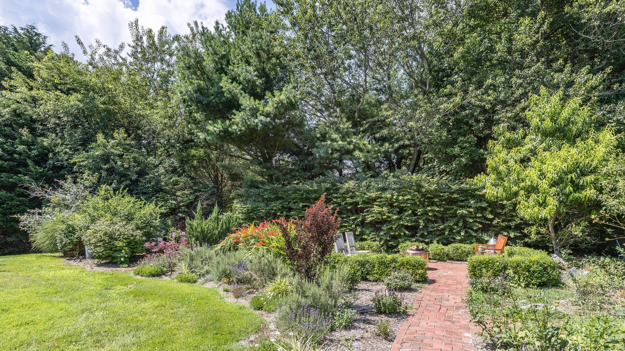 Photo of Outdoor in Water Mill