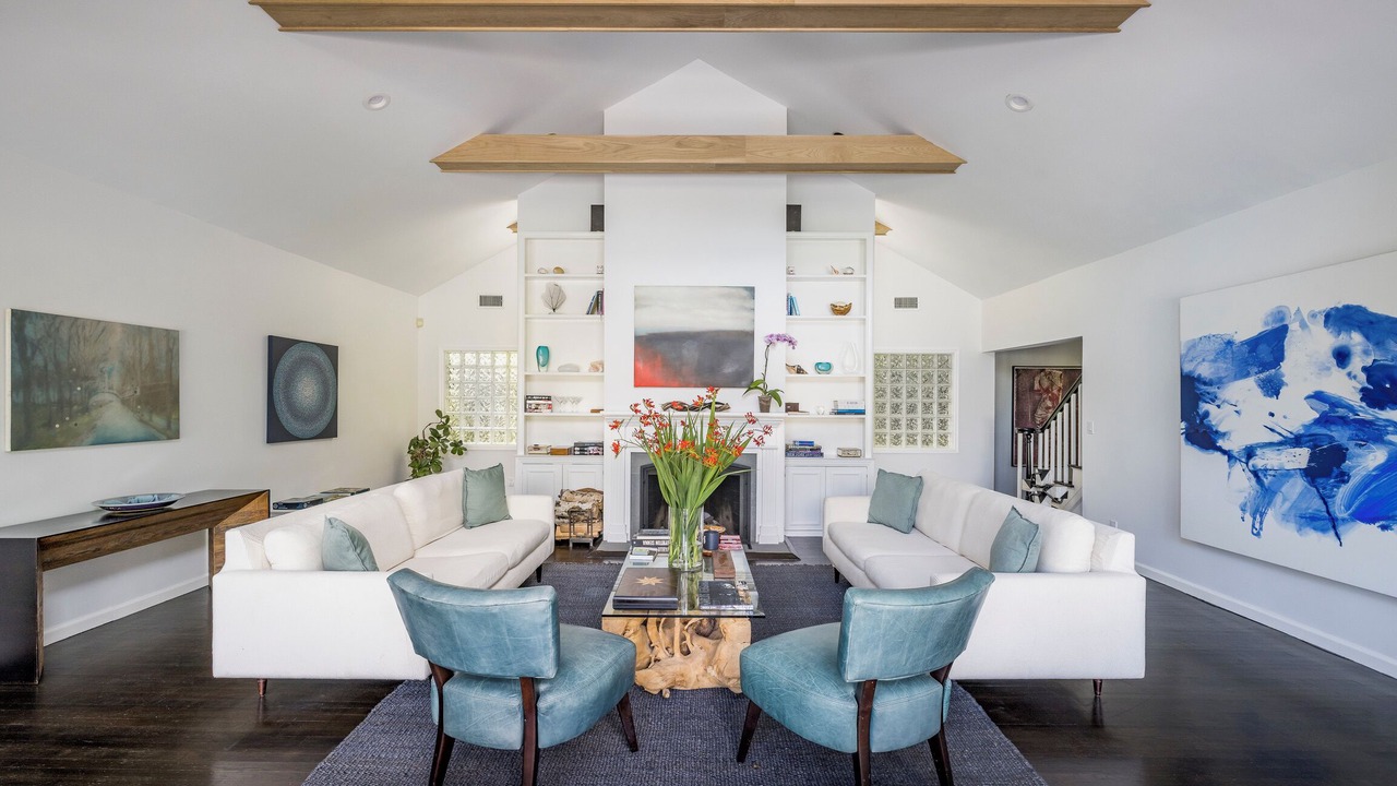Photo of Livingroom in Water Mill