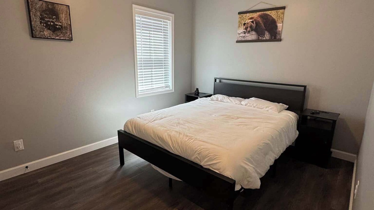 Photo of Bedroom in Piney Mountain