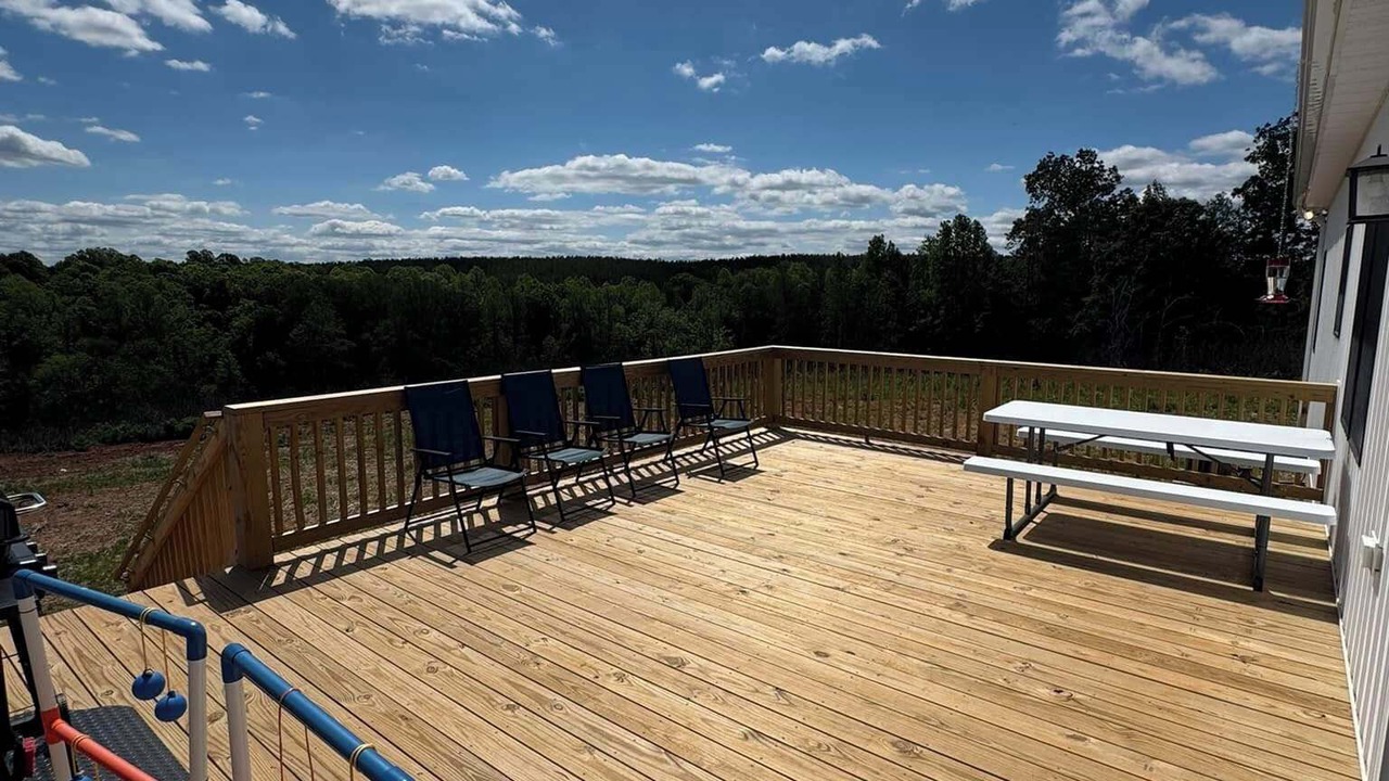 Photo of Outdoor in Piney Mountain