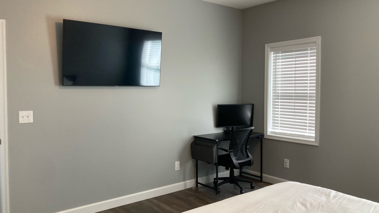 Photo of Bedroom in Piney Mountain