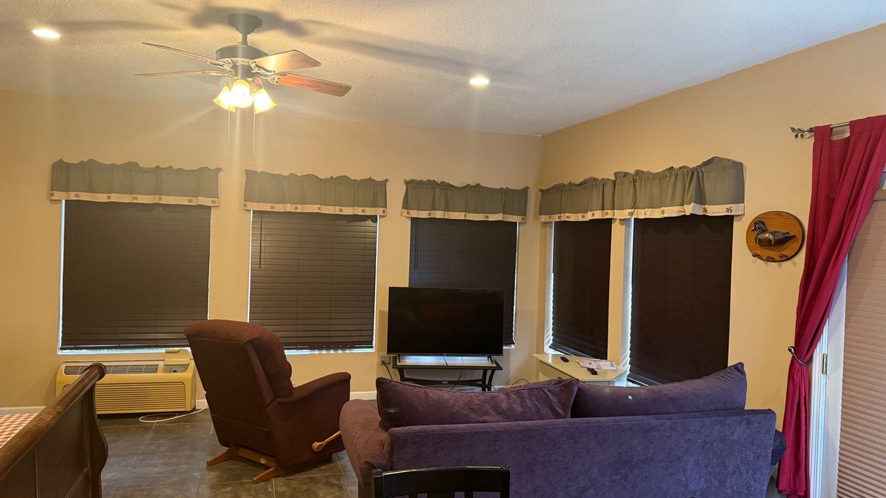 Photo of Livingroom in Donalsonville