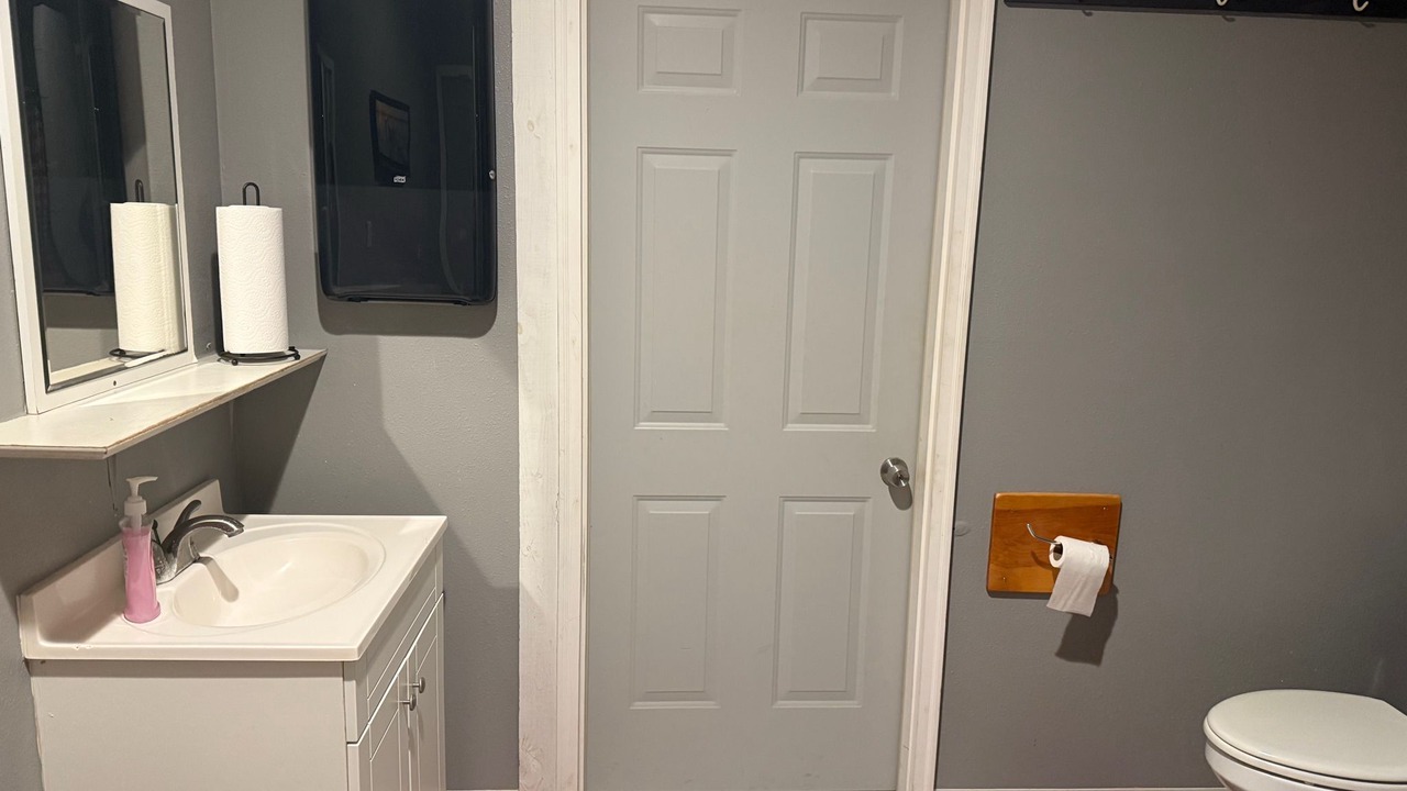 Photo of Bathroom in Donalsonville