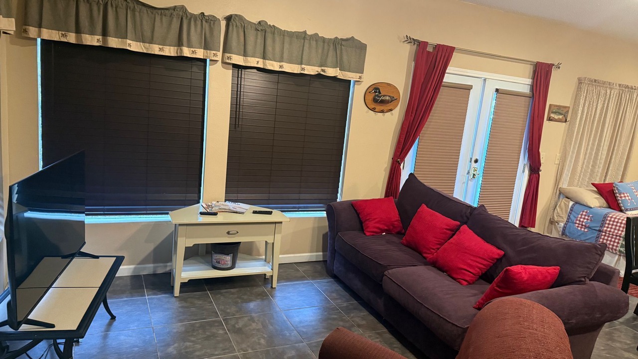 Photo of Livingroom in Donalsonville