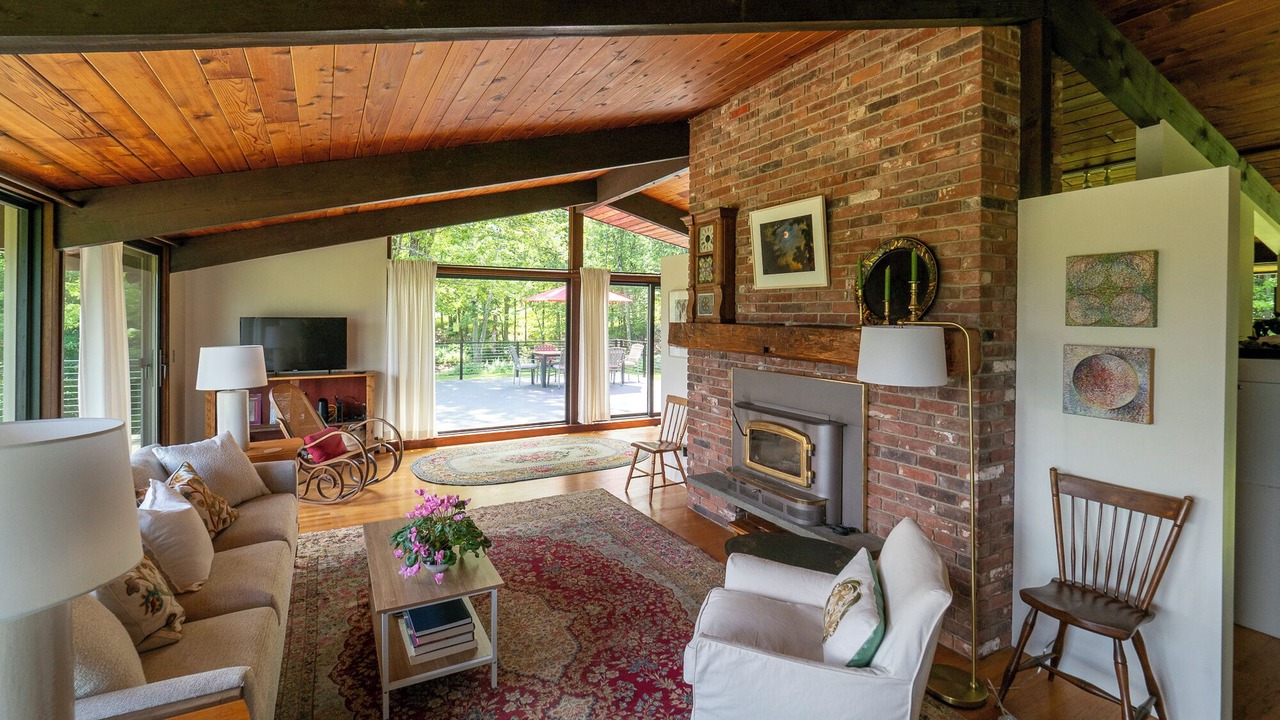 Photo of Livingroom in Williamstown
