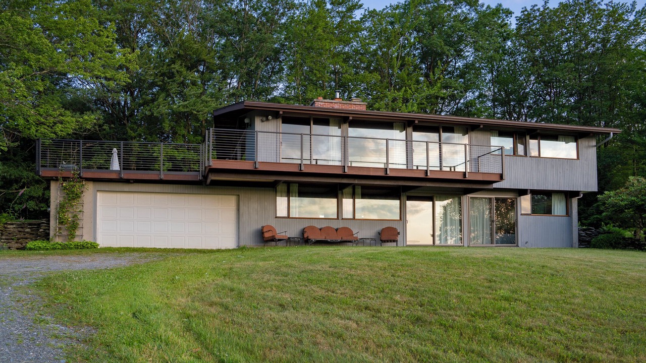 Photo of Outdoor in Williamstown