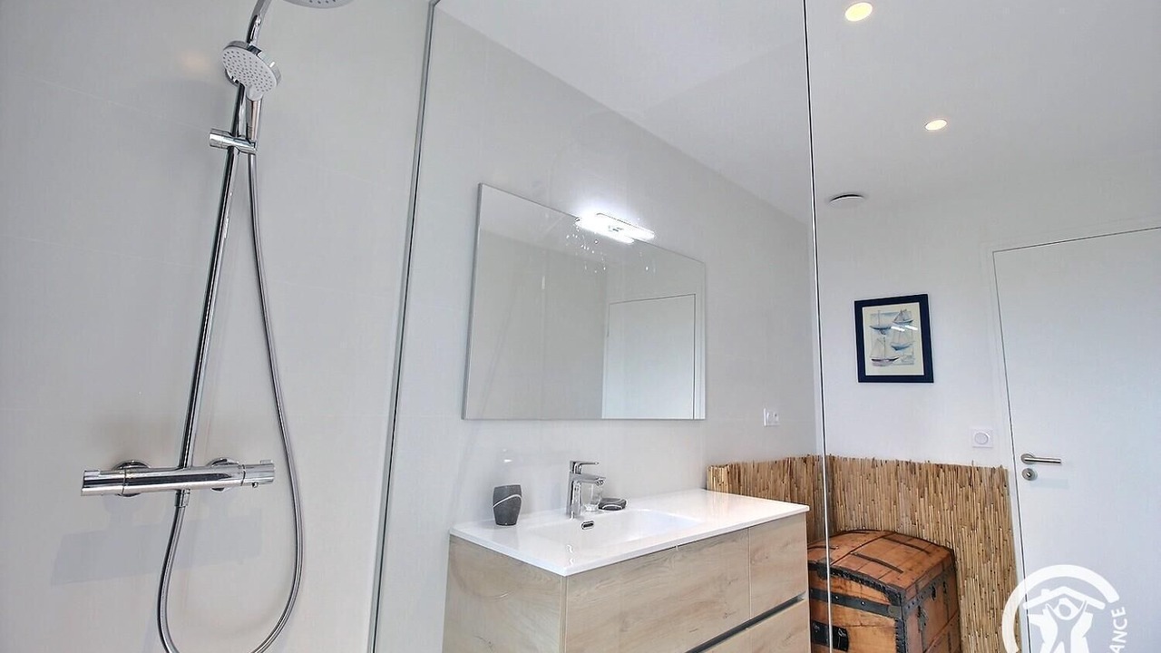 Photo of Bathroom in Erquy