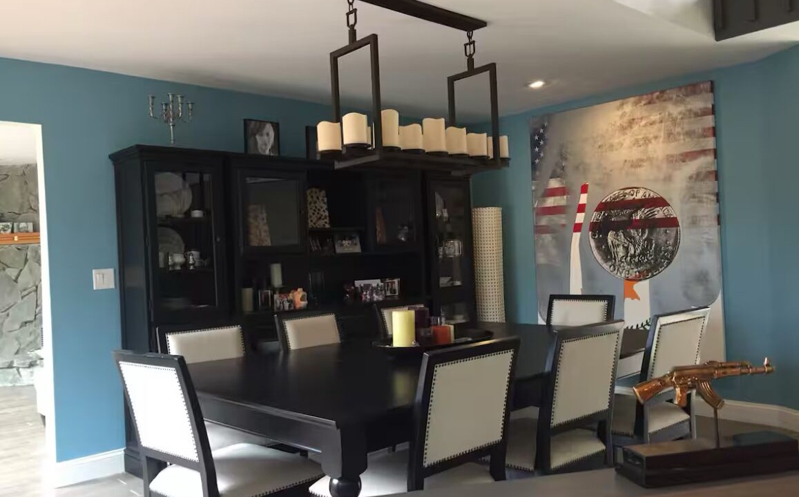 Photo of Livingroom in Huntington