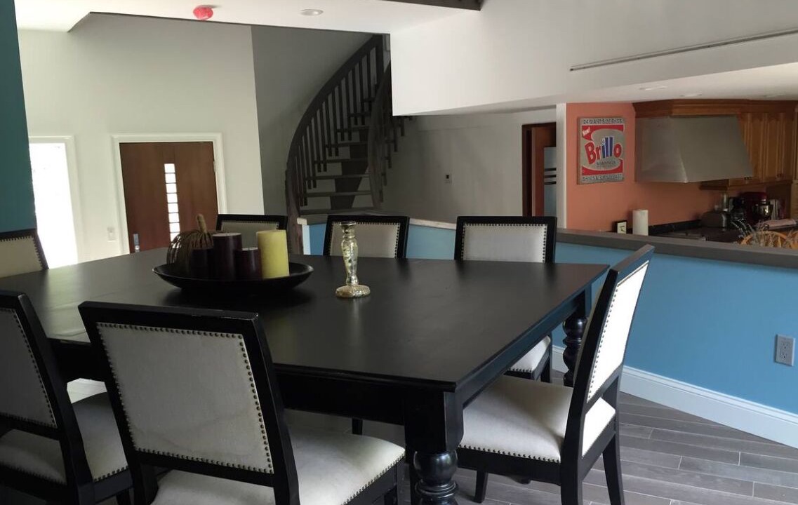 Photo of Livingroom in Huntington