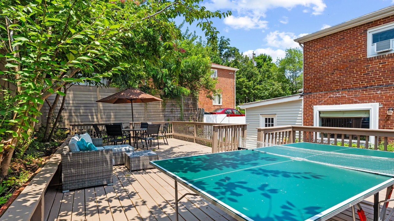 Photo of Outdoor in Aurora Highlands