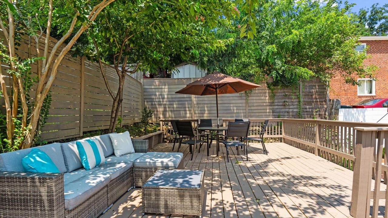 Photo of Patio Balcony in Aurora Highlands