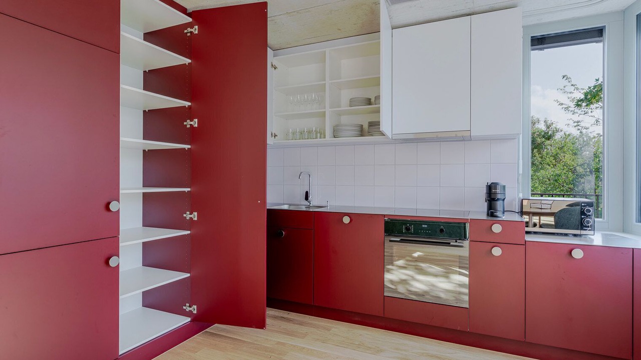 Photo of Kitchen in Center