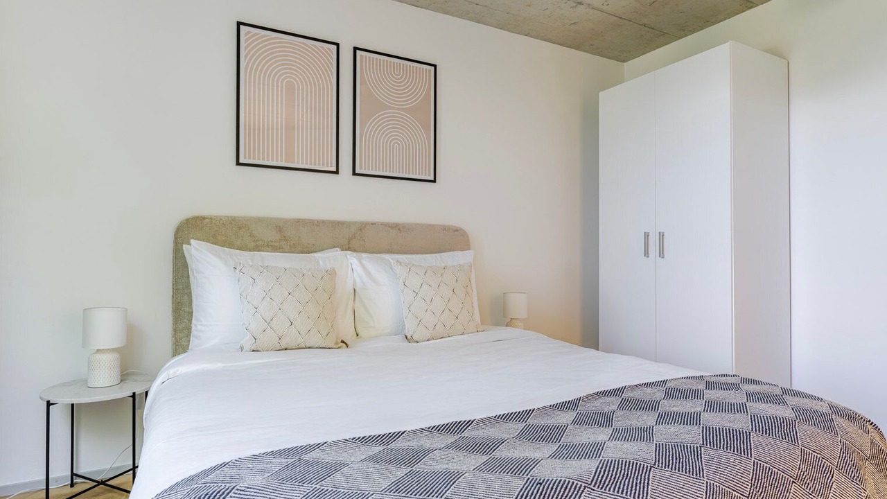 Photo of Bedroom in Center