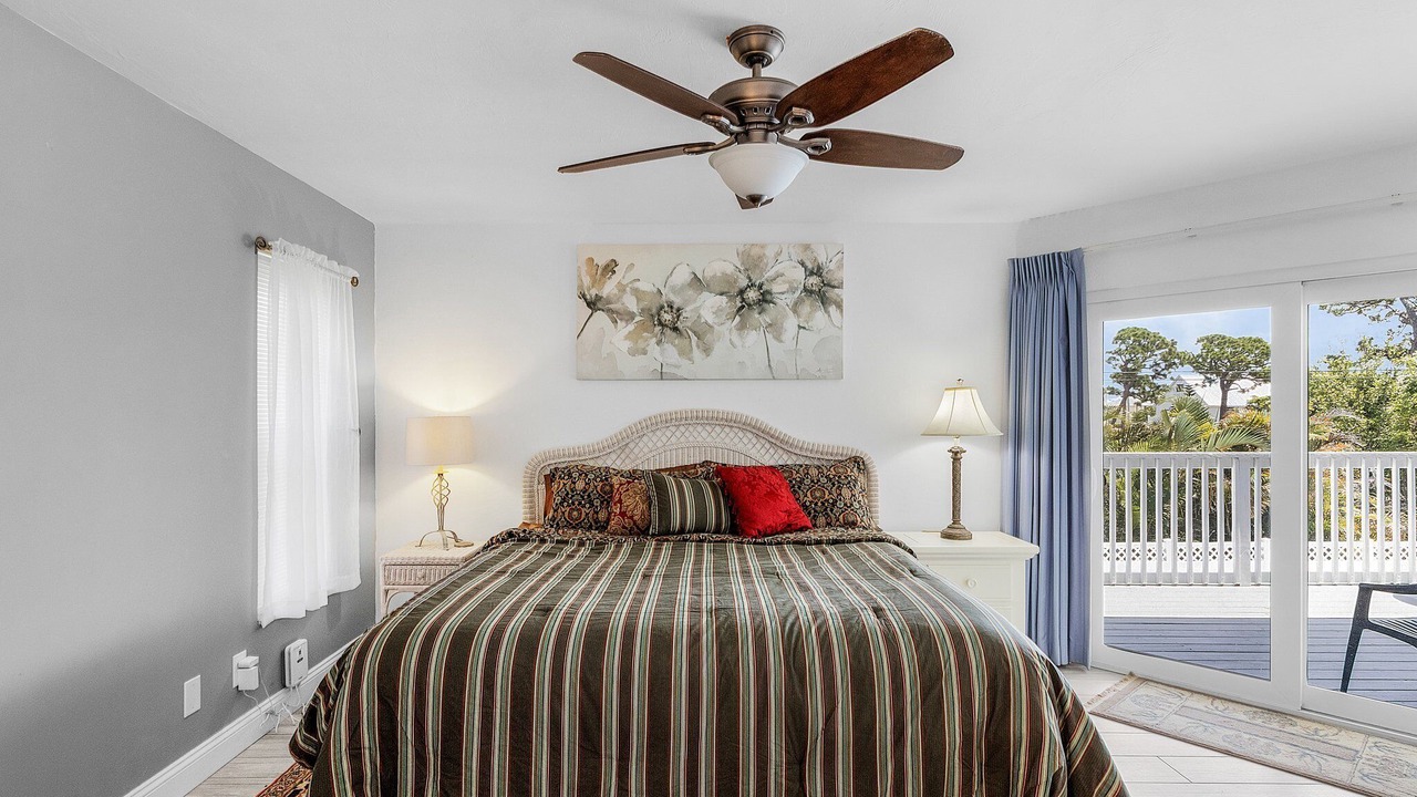 Photo of Bedroom in Bokeelia