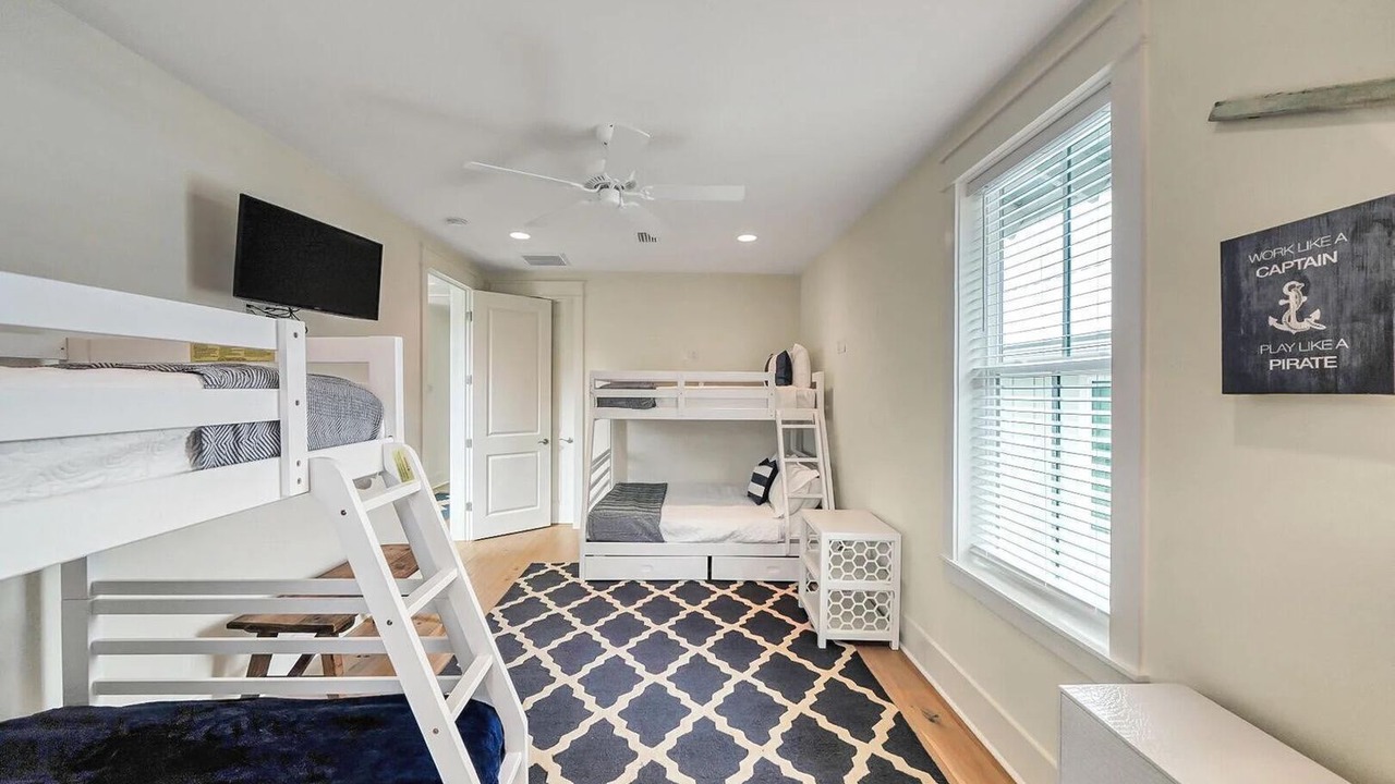 Photo of Bedroom in Treetop