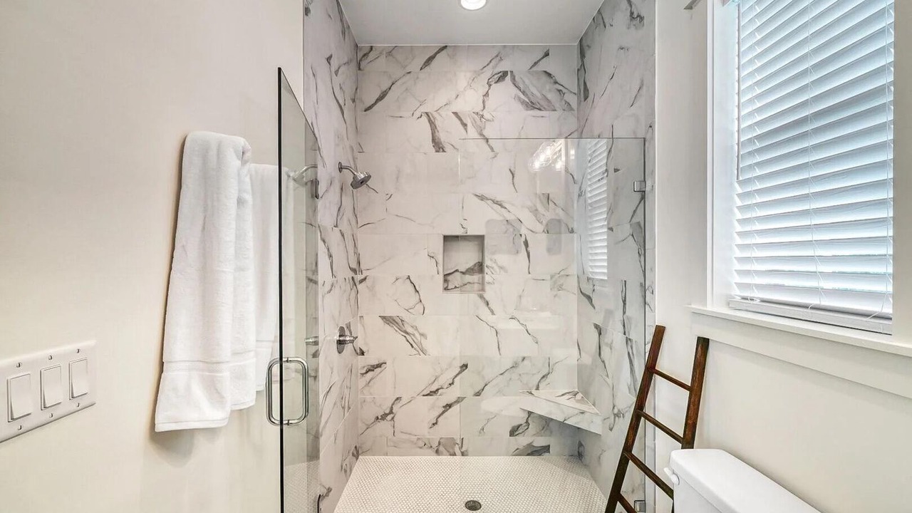 Photo of Bathroom in Treetop