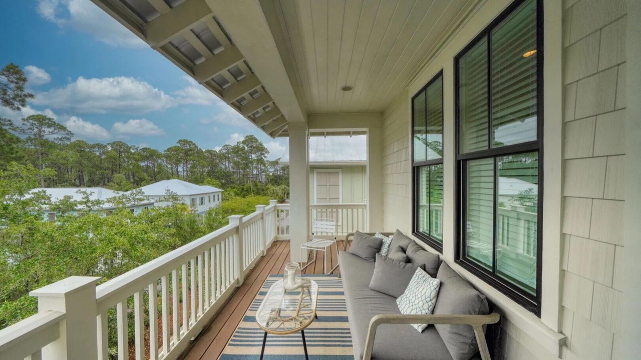 Photo of Outdoor in Treetop