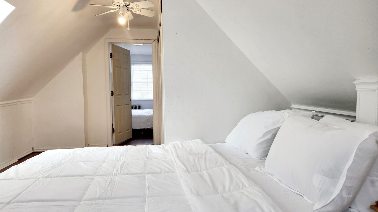 Photo of Bedroom in Dix Hills