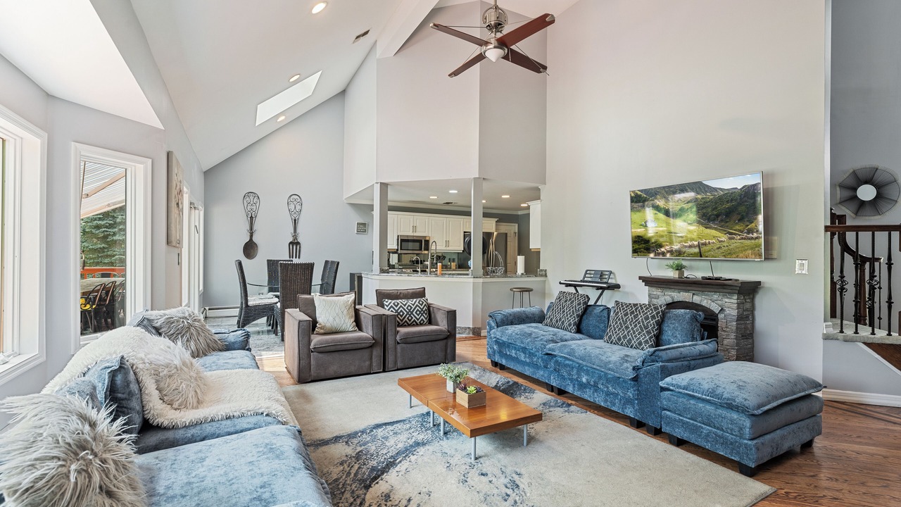 Photo of Livingroom in Stony Point