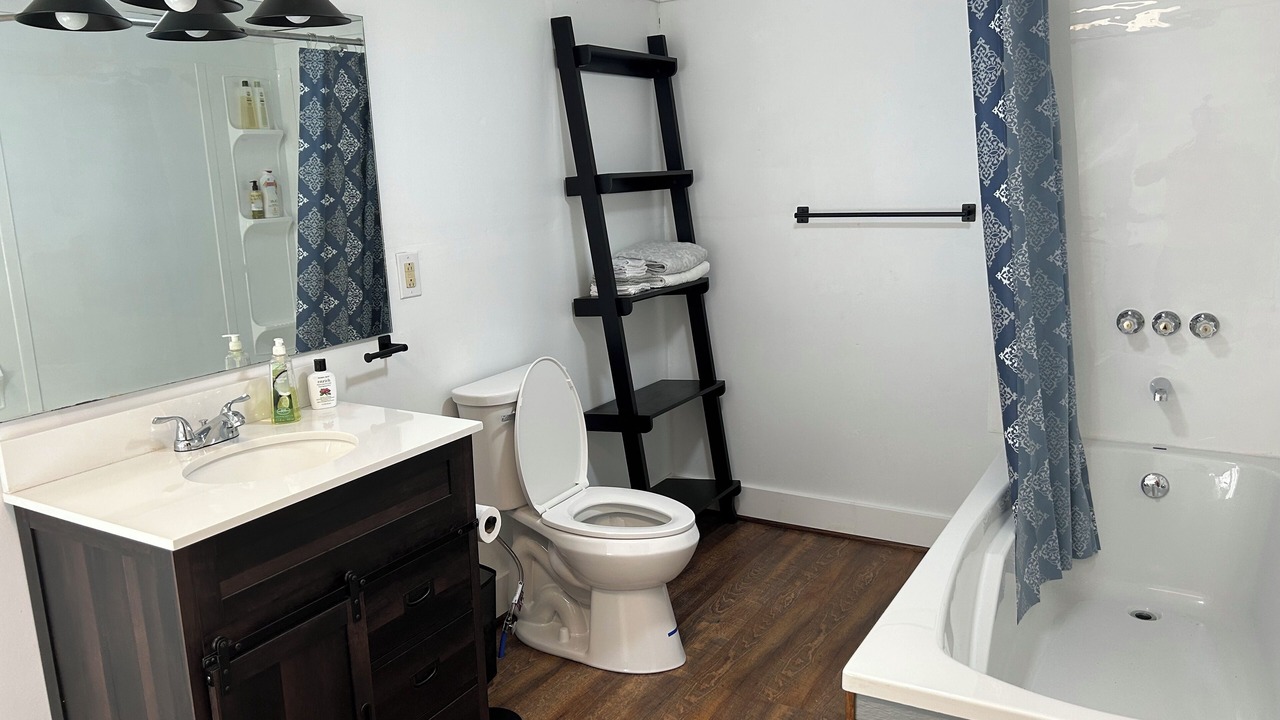 Photo of Bathroom in Simmonsville