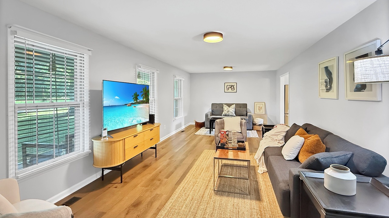 Photo of Livingroom in Murray