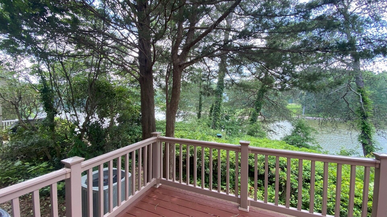 Photo of Patio Balcony in Weems