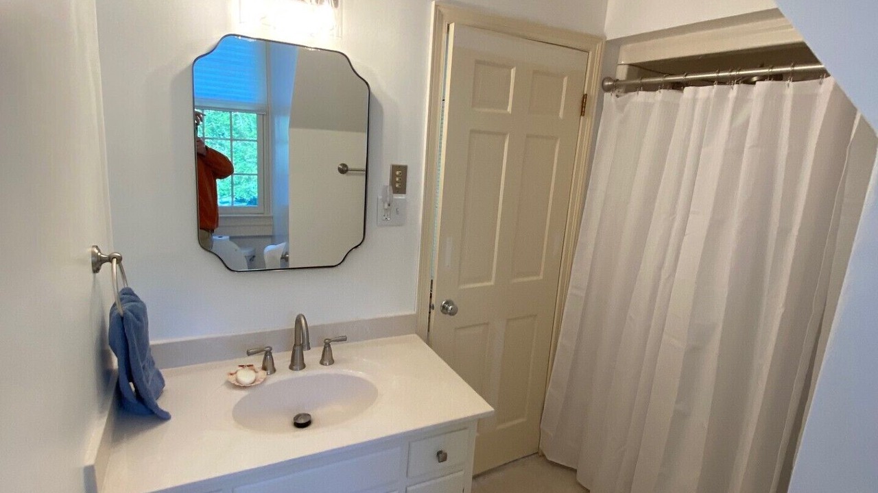 Photo of Bathroom in Weems