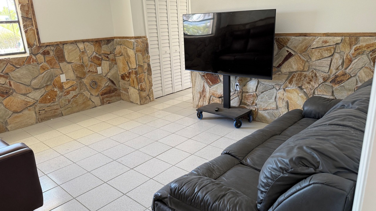 Photo of Livingroom in Old Homosassa