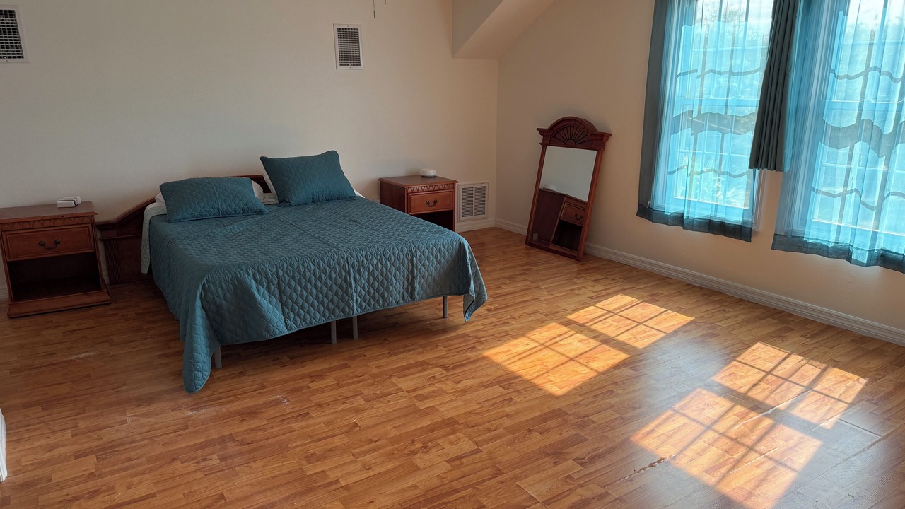 Photo of Bedroom in Old Homosassa