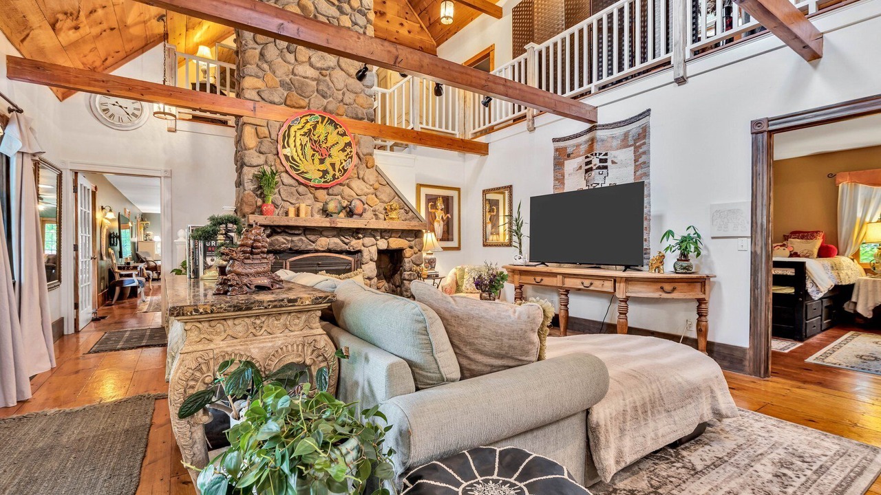 Photo of Livingroom in Teaticket