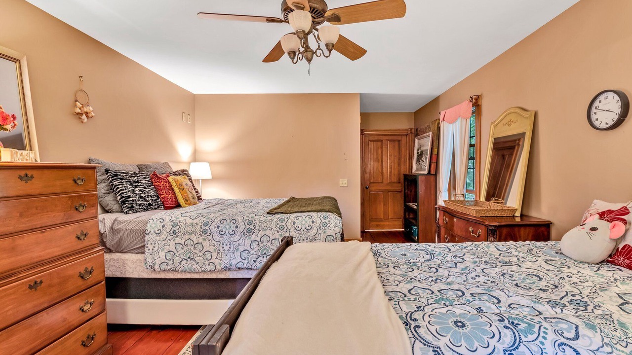 Photo of Bedroom in Teaticket
