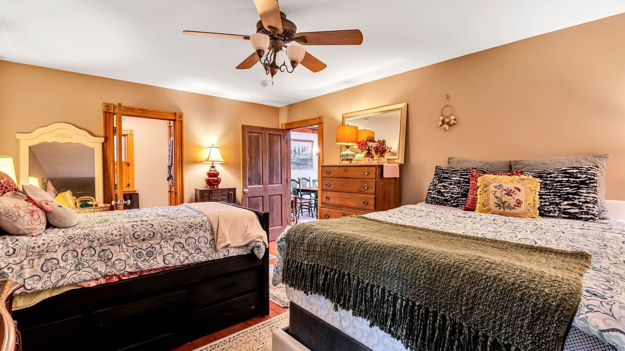 Photo of Bedroom in Teaticket