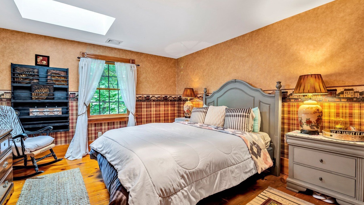 Photo of Bedroom in Teaticket