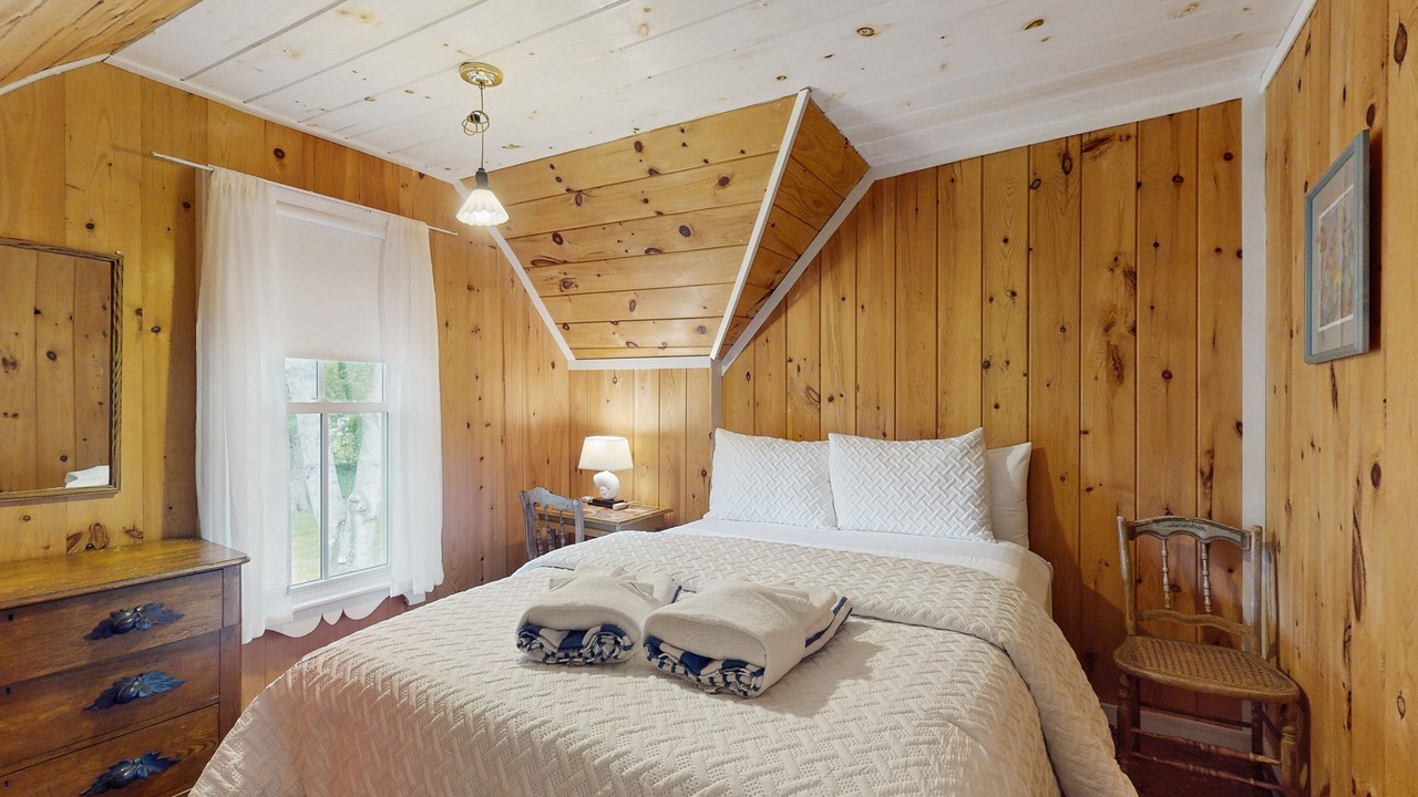 Photo of Bedroom in East Chop