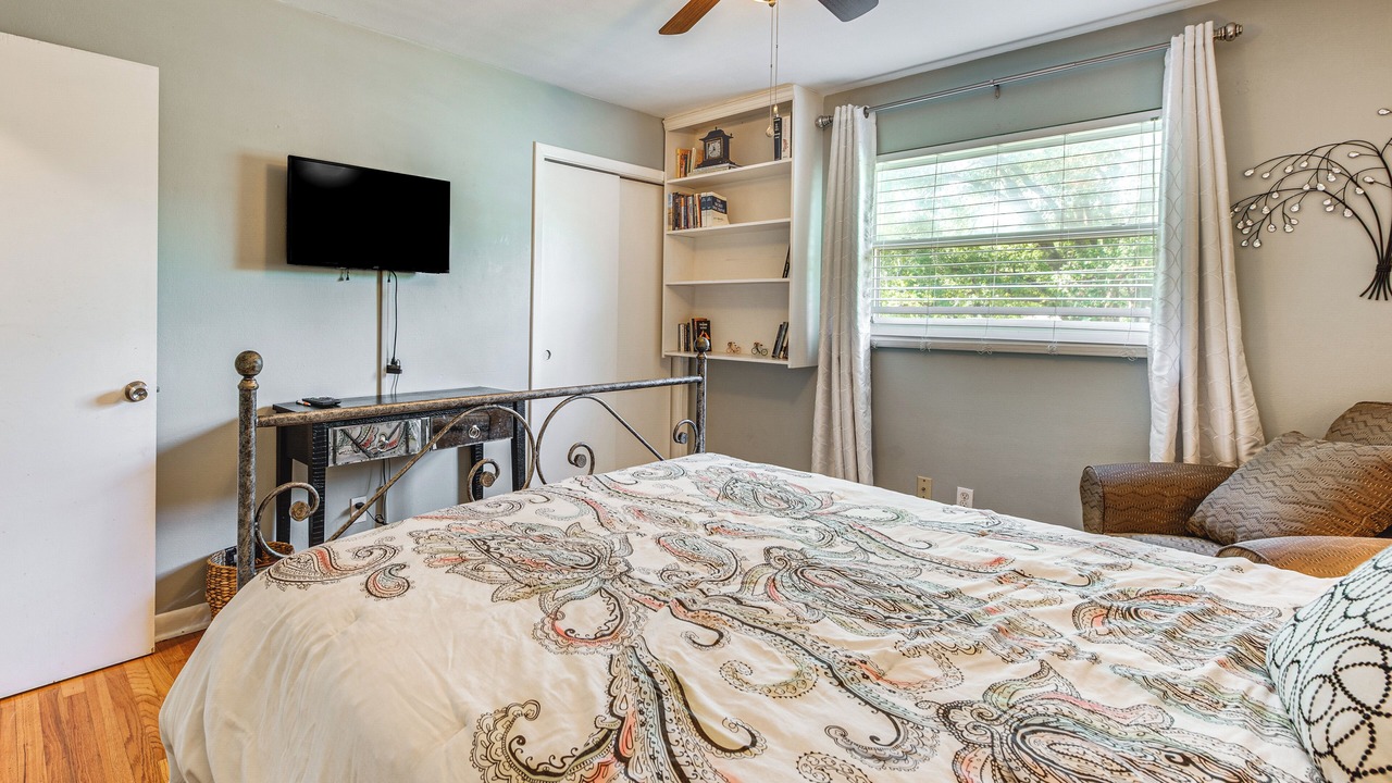 Photo of Bedroom in Tallahassee