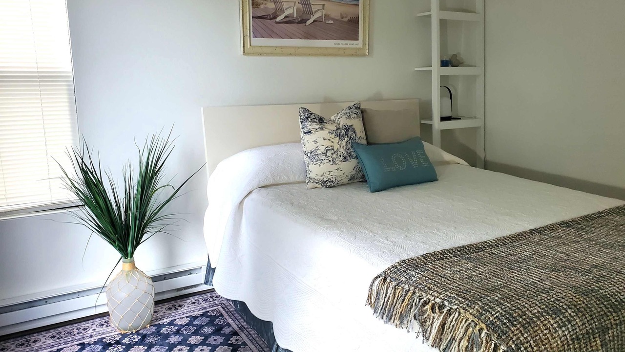 Photo of Bedroom in Birch Bay