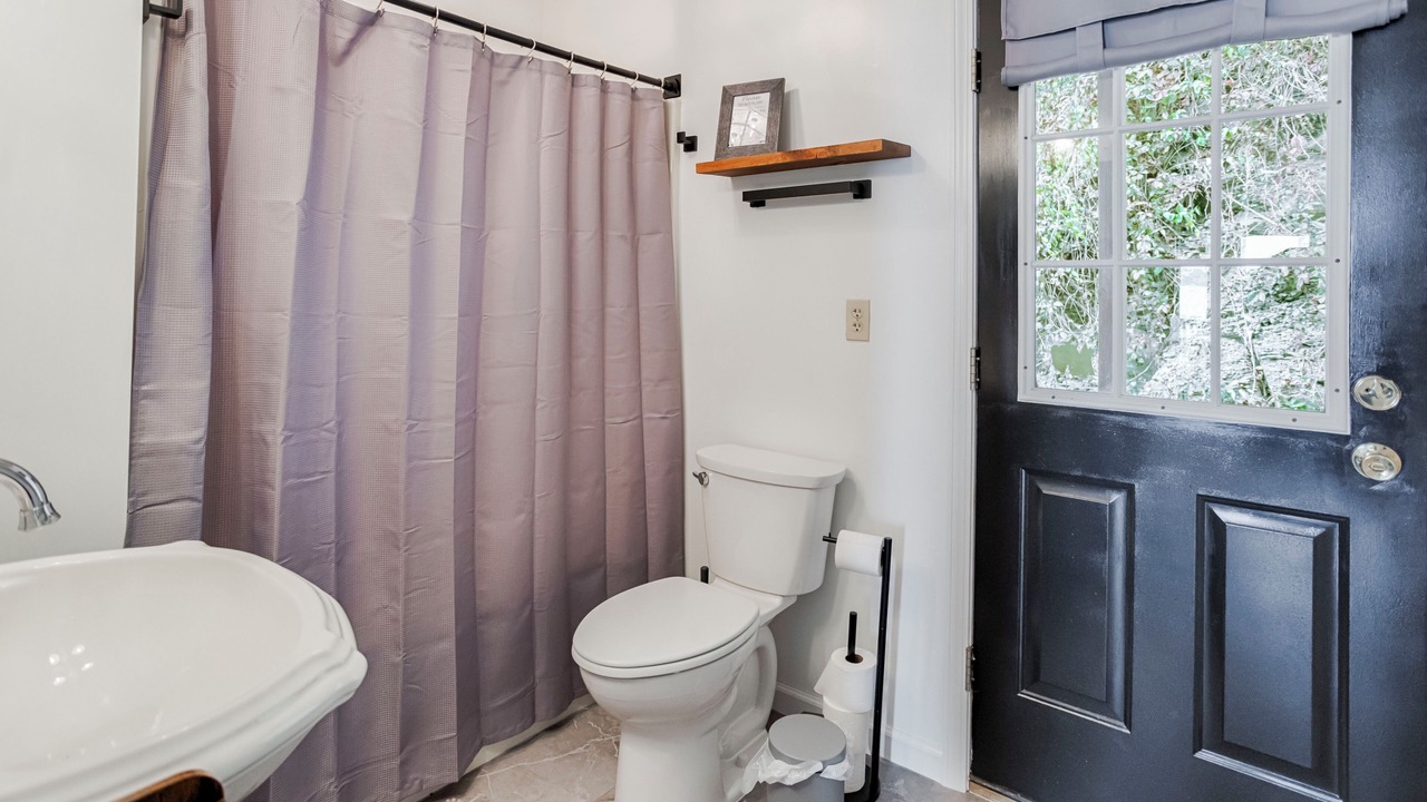 Photo of Bathroom in Ovid