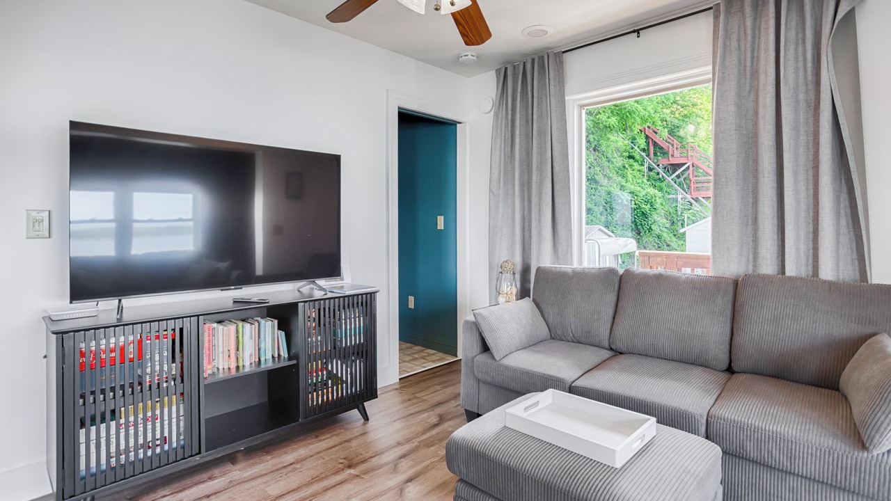 Photo of Livingroom in Ovid