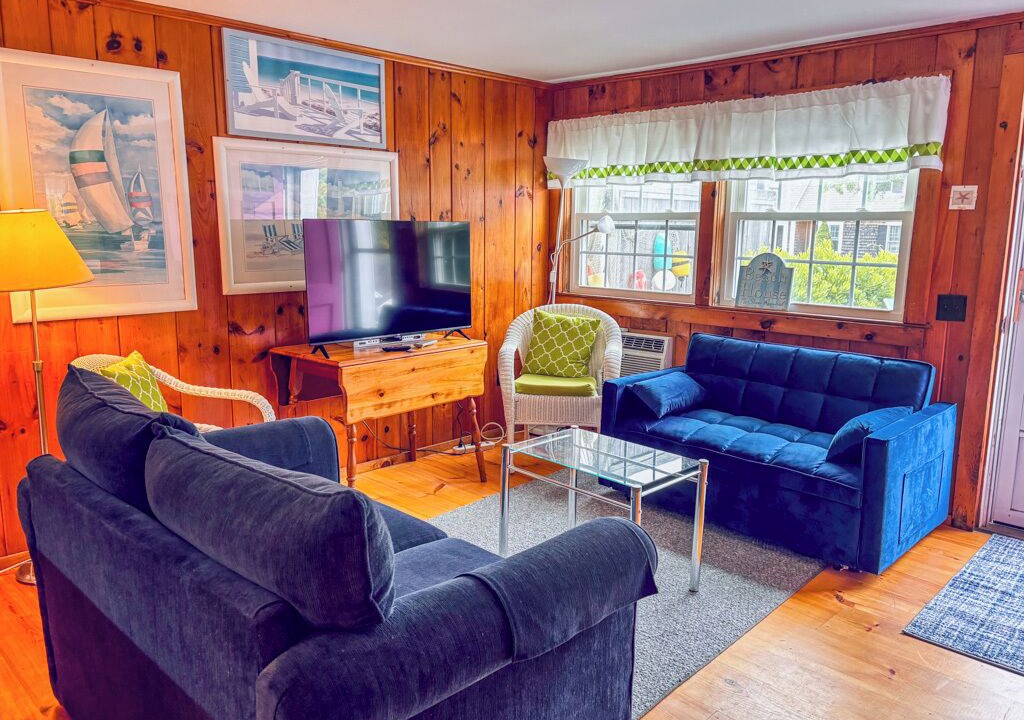 Photo of Livingroom in Dennis