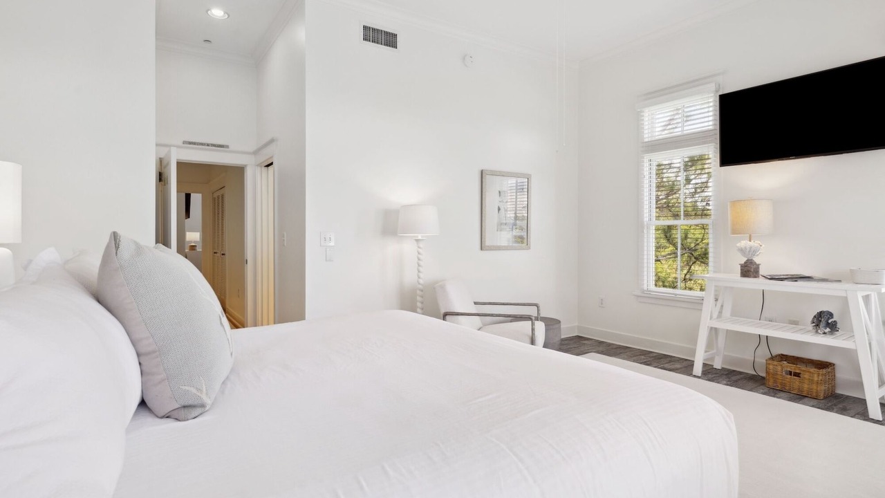 Photo of Bedroom in Beach District